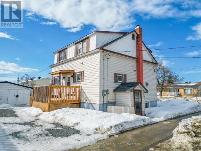 122 WILLIAM STREET, West Nipissing