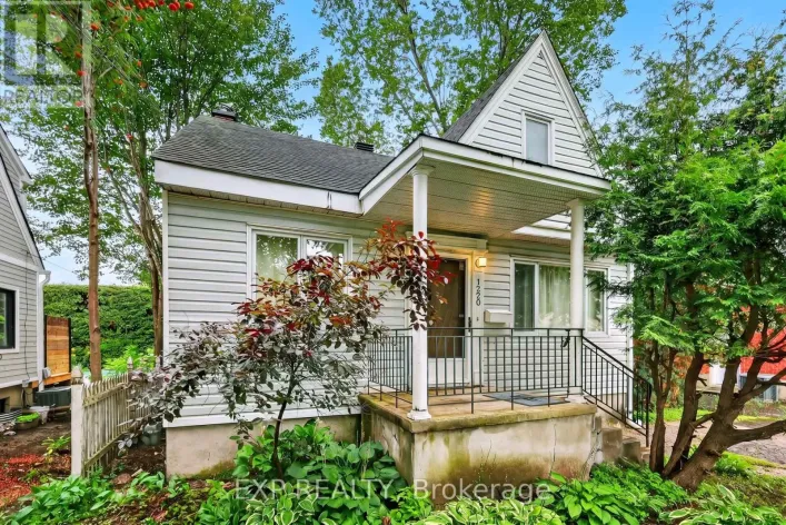 1220 COLLINS AVENUE, Ottawa