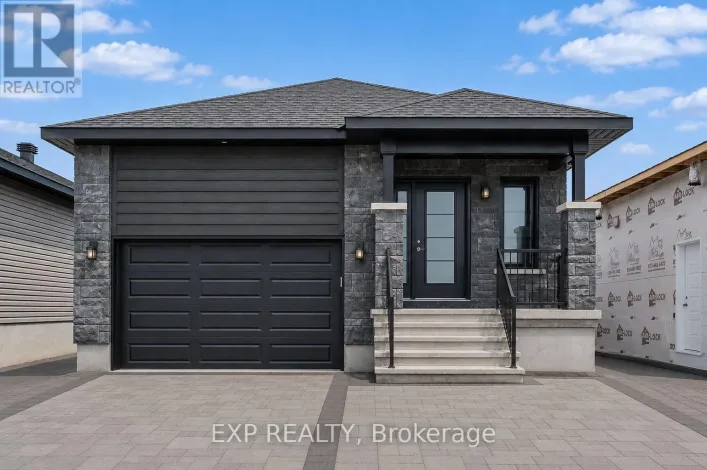 1220 MONTBLANC CRESCENT, Russell