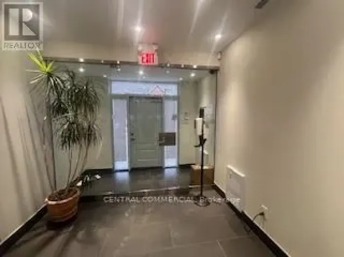12-202 - 30 WERTHEIM COURT, Richmond Hill