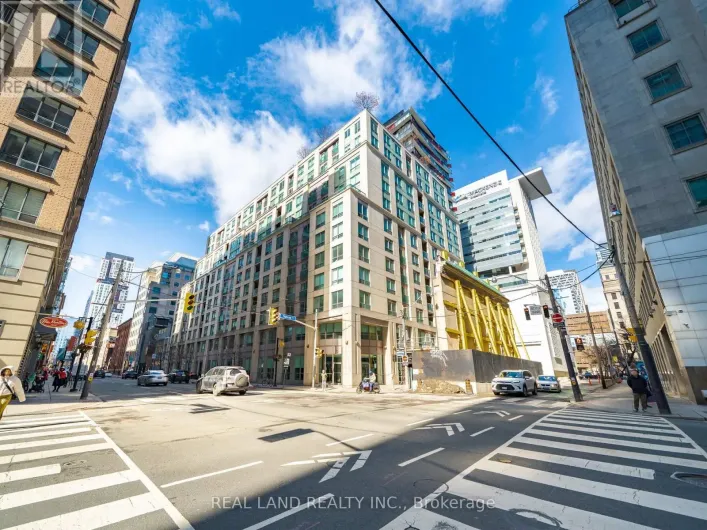 1221 - 168 SIMCOE STREET, Toronto