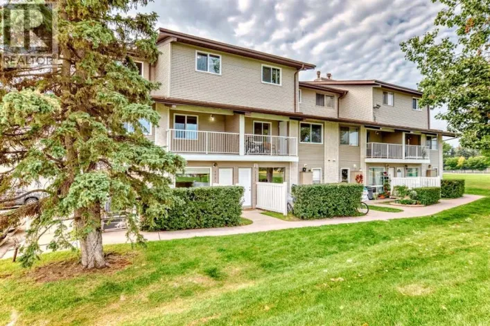1221, 200 Brookpark Drive SW, Calgary