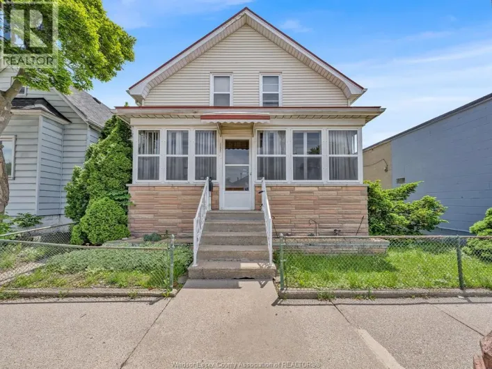 1221 ERIE, Windsor