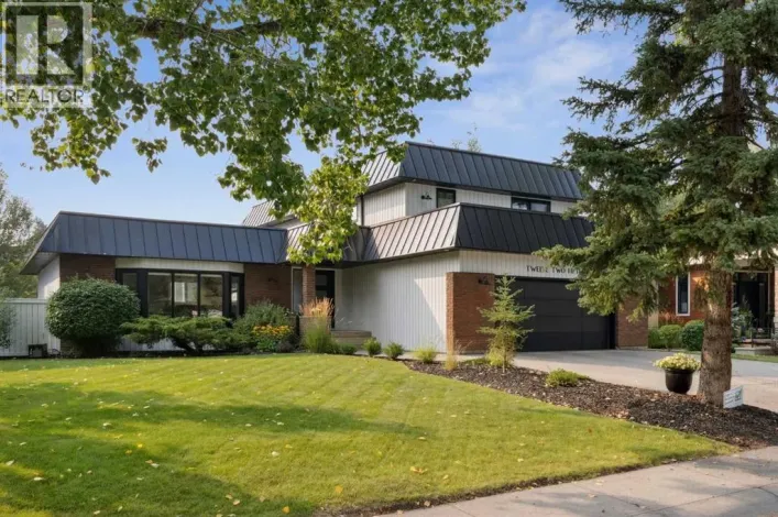 12215 Lake Erie Way SE, Calgary