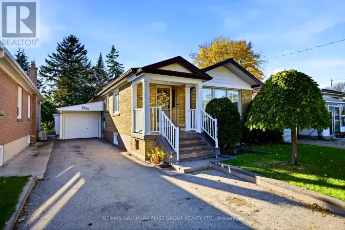 1224 PHARMACY AVENUE, Toronto