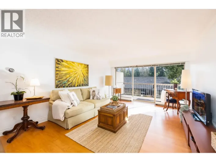 1226 235 KEITH ROAD, West Vancouver