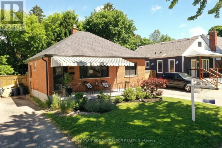 1226 WILTON AVENUE, London East