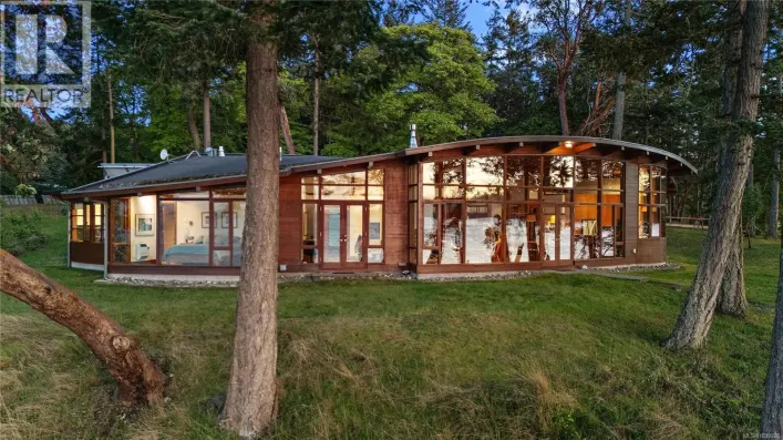 1228 & 1232 Greenleaf Lane, Sidney Island