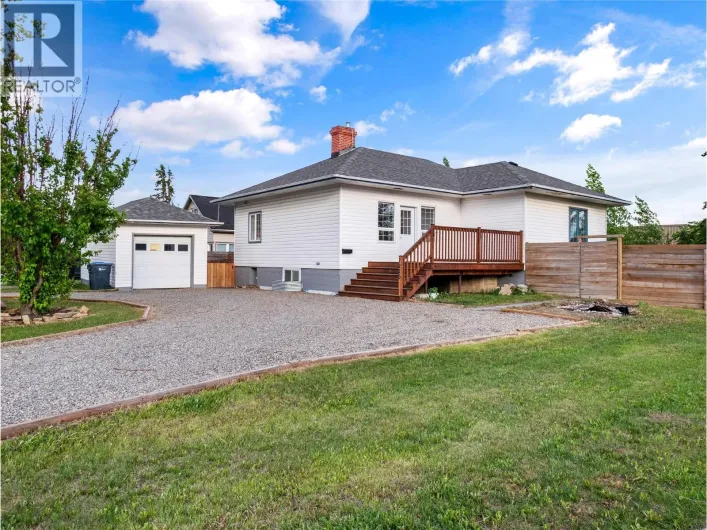 1229 105 Avenue, Dawson Creek