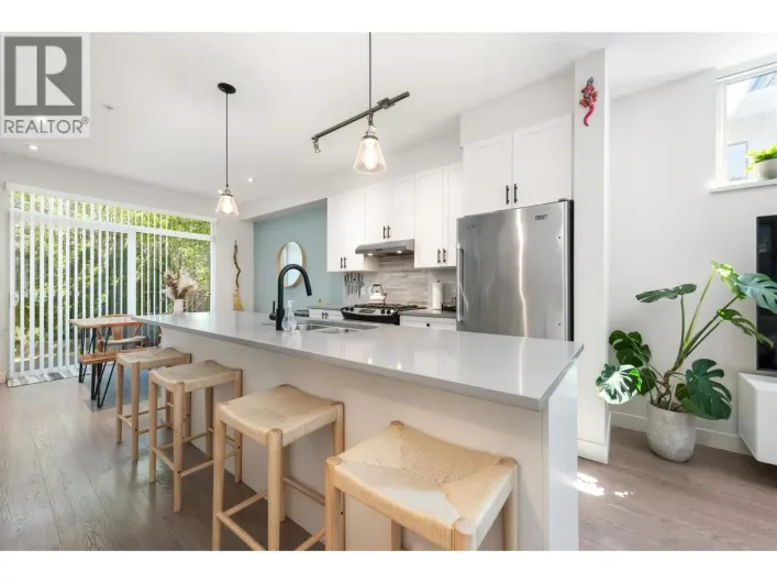 1229 BRANDYWINE DRIVE, Squamish