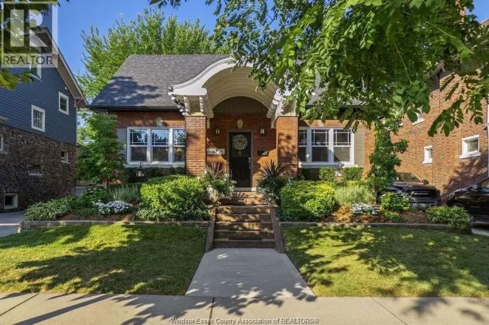 1229 CHILVER, Windsor