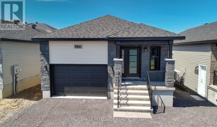 1229 MONTBLANC CRESCENT, Russell