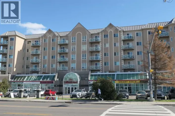 123, 1518 Centre Street NE, Calgary