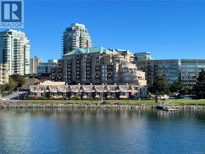 123 75 Songhees Rd, Victoria