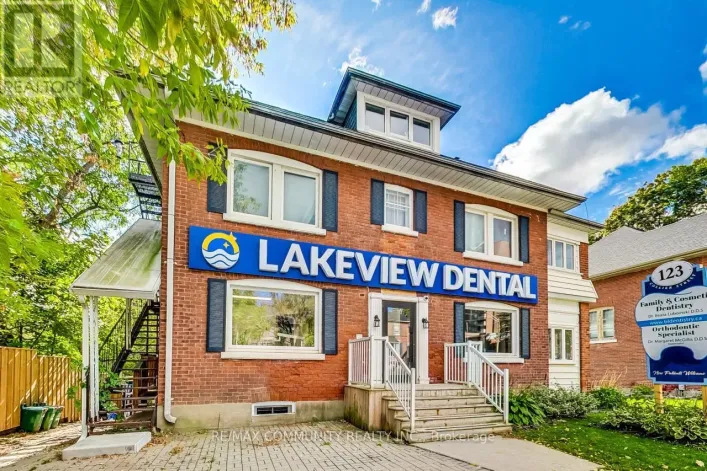 123 COLLIER STREET, Barrie