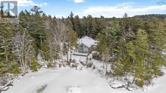 123 Deer Point Road, Labelle