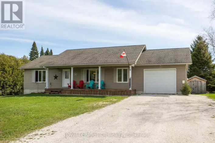 123 DOUGLAS STREET, Chatsworth