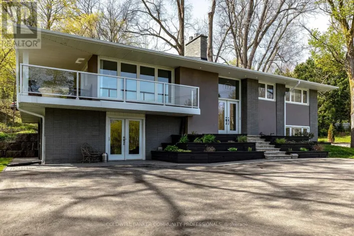 123 HILLCREST AVENUE, Hamilton