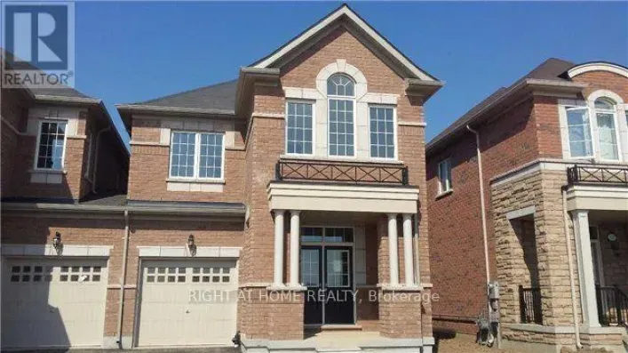 123 HUGUENOT ROAD, Oakville