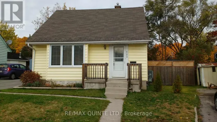 123 HUMEWOOD DRIVE, Belleville