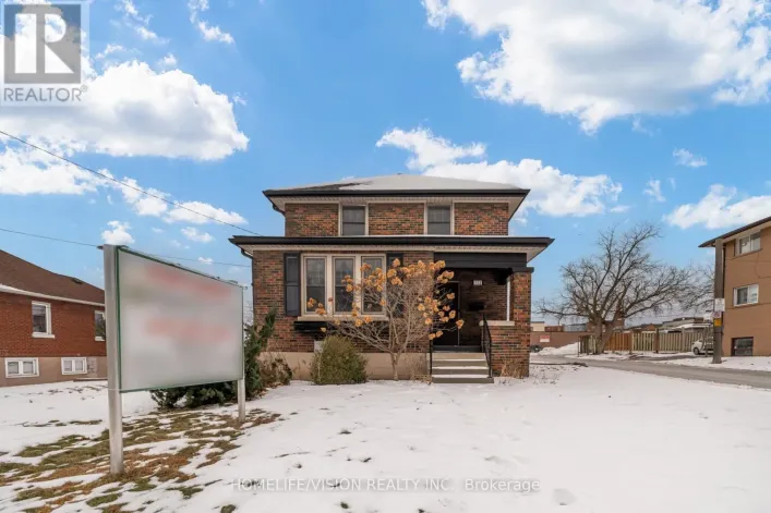 123 MARY STREET E, Whitby