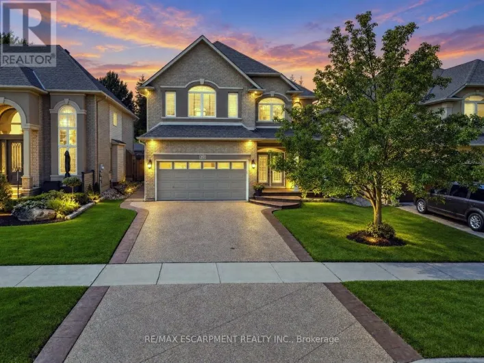 123 MOORLAND CRESCENT, Hamilton