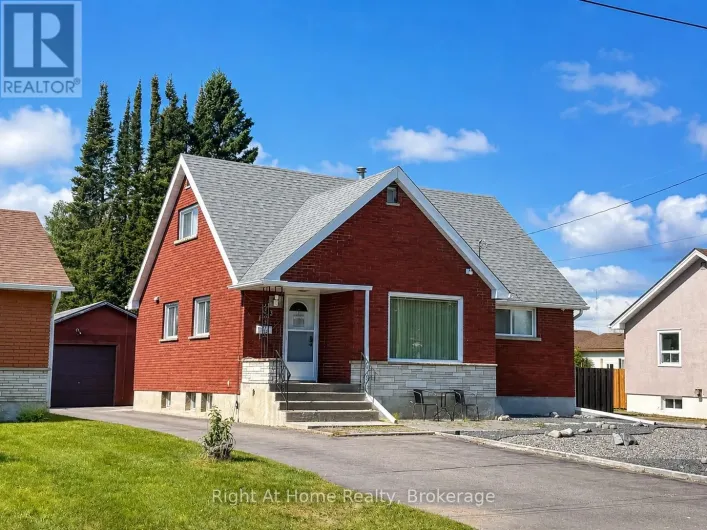 123 SHIPLEY STREET, Thunder Bay