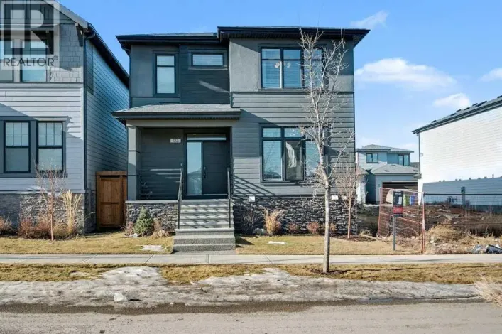 123 Treeline View SW, Calgary