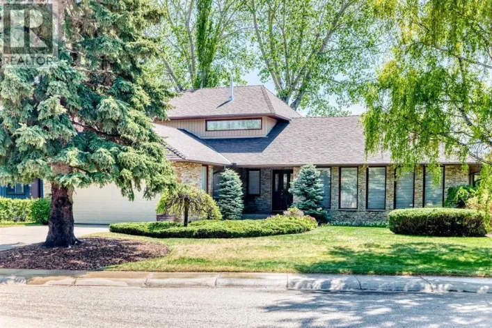 123 Varsity Estates Grove NW, Calgary
