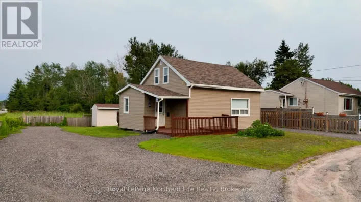 1230 DOUGLAS STREET, North Bay