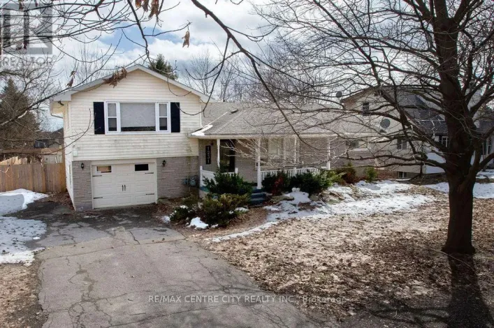 1231 SUNNINGDALE ROAD E, London North