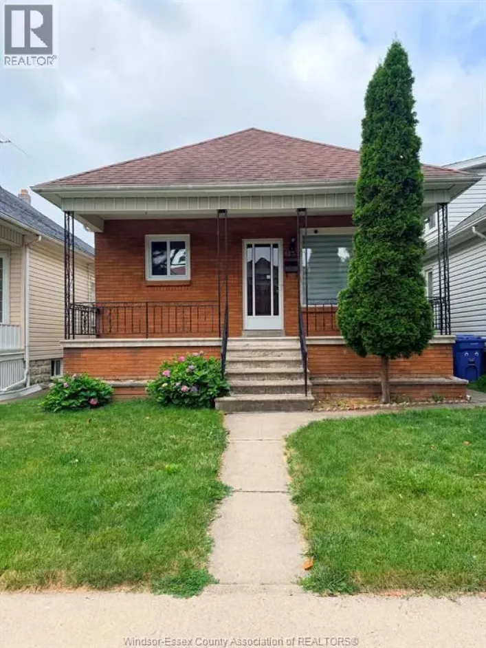 1233 LINCOLN, Windsor