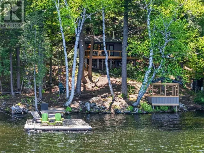 1233 STINSON DRIVE, Highlands East