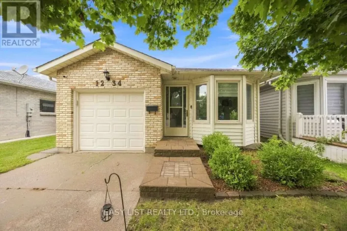 1234 THISTLEDOWN AVENUE, Sarnia