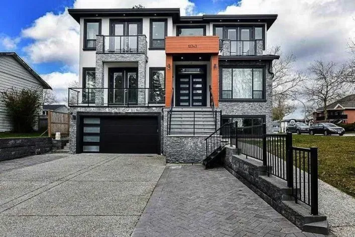 12343 93A AVENUE, Surrey
