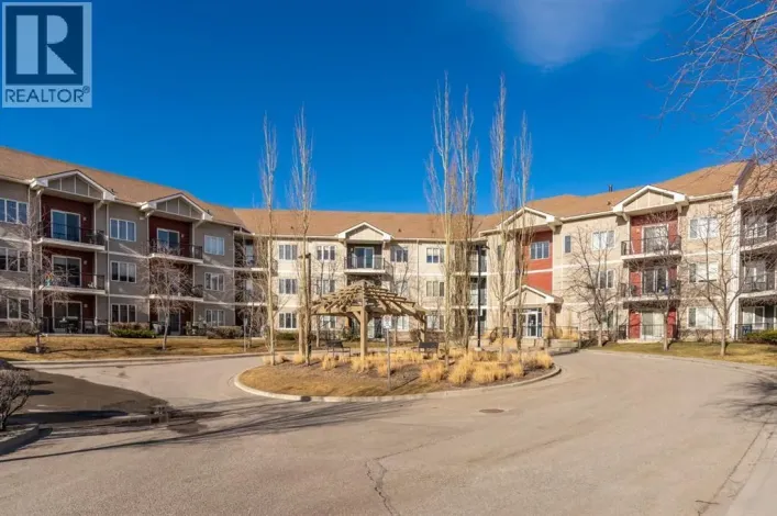 1235, 1540 Sherwood Boulevard NW, Calgary