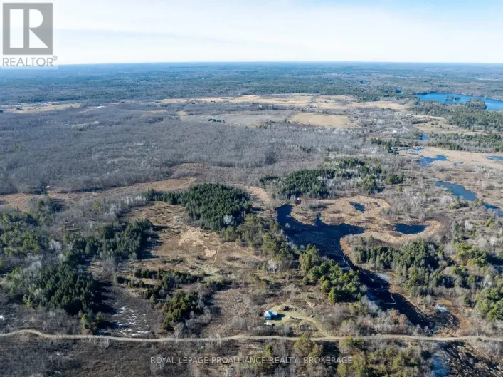 1236 DAVEY ROAD, Frontenac