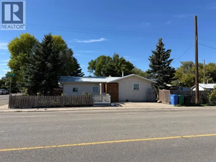1239 41 Avenue N, Lethbridge