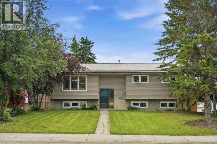 1239 Idaho Street, Carstairs