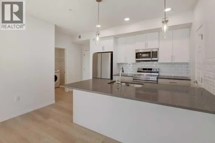 124, 245 Edith Place NW, Calgary