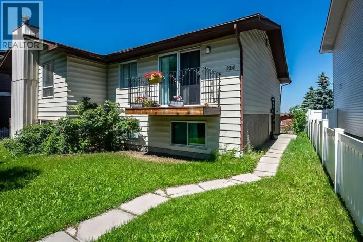 124 Bergen Road NW, Calgary