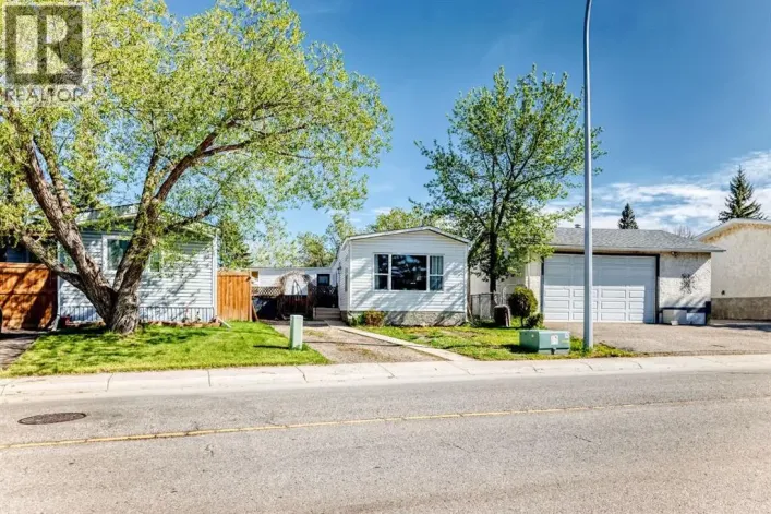 124 Big Springs Drive SE, Airdrie