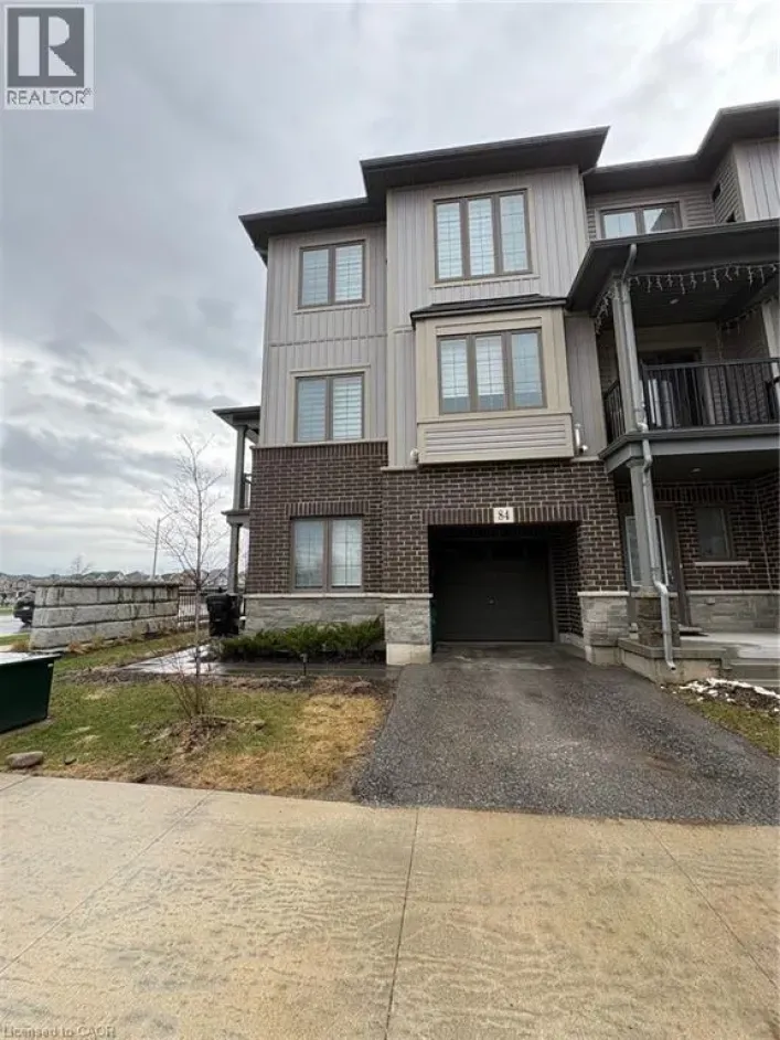 124 COMPASS Trail Unit# 84, Cambridge