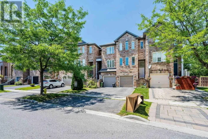 124 CONN SMYTHE DRIVE, Toronto