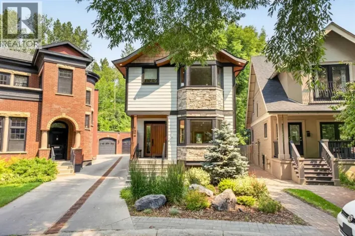 124 Garden Crescent SW, Calgary