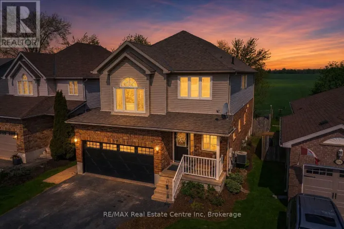 124 GIBBONS DRIVE, Centre Wellington