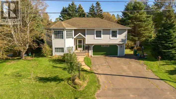 124 GREENSVIEW Drive, Stratford