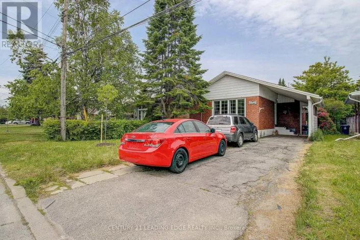 124 HAILEYBURY DRIVE, Toronto