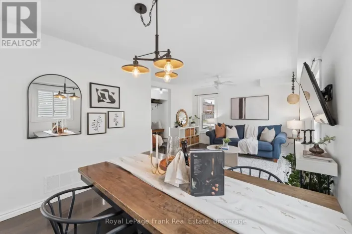 124 HUMPHREY DRIVE, Ajax