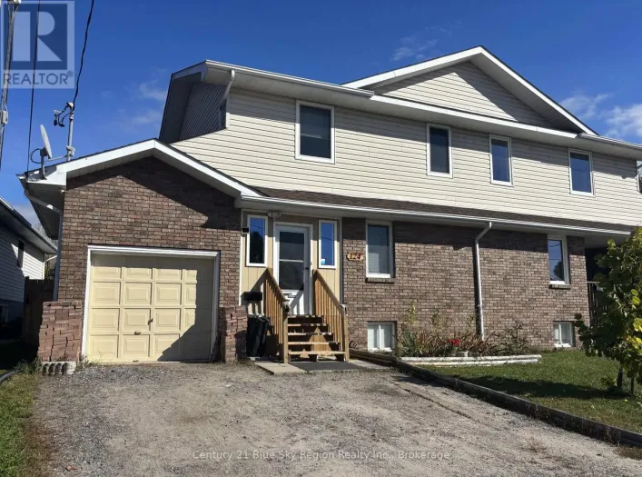 124 JOHNSTON ROAD, North Bay